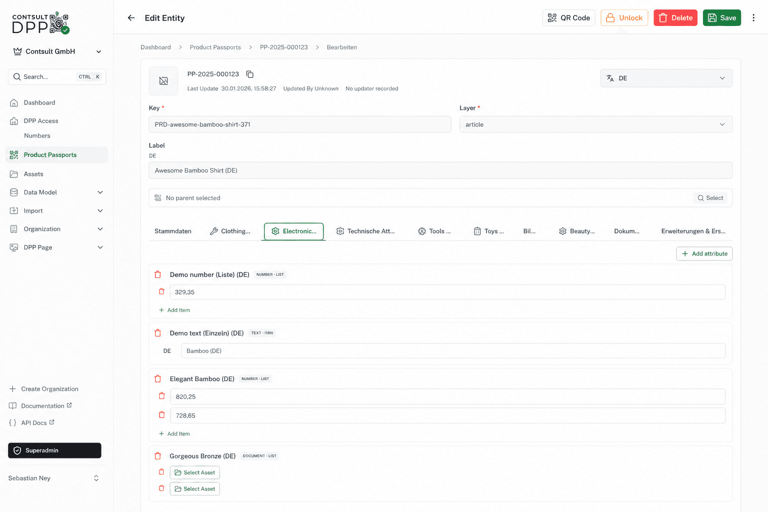 Übersicht der Admin-Oberfläche mit Sidebar-Navigation und Hauptbereichen wie Datenmodell, Product Passports, Assets und DPP Page